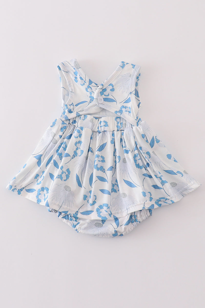 blue porcelain petals bubble