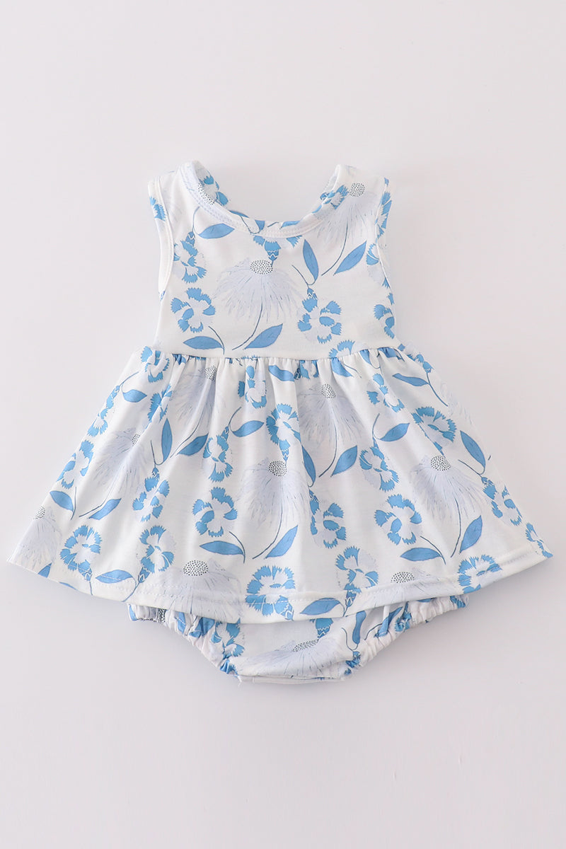 blue porcelain petals bubble