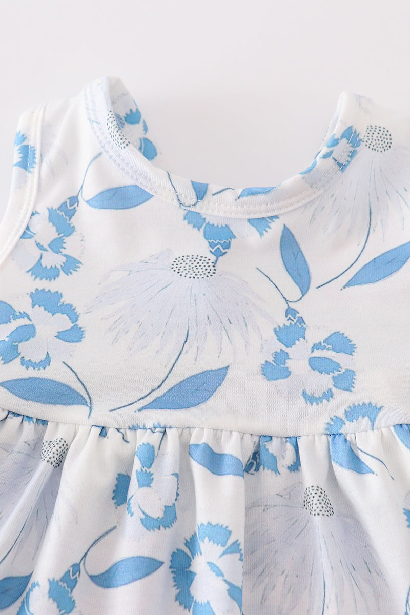 blue porcelain petals bubble