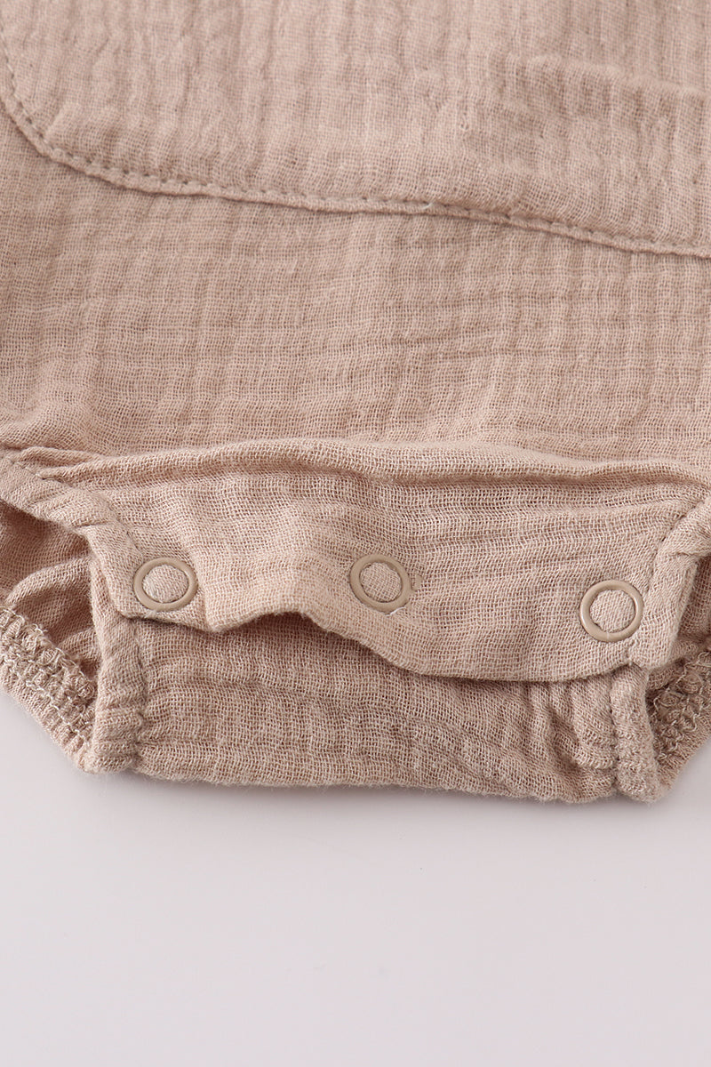 beige muslin boy bubble
