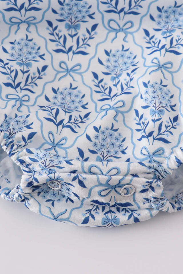 blue toile garden bow bubble