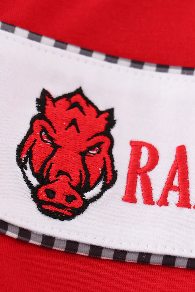 razorback applique smocked set