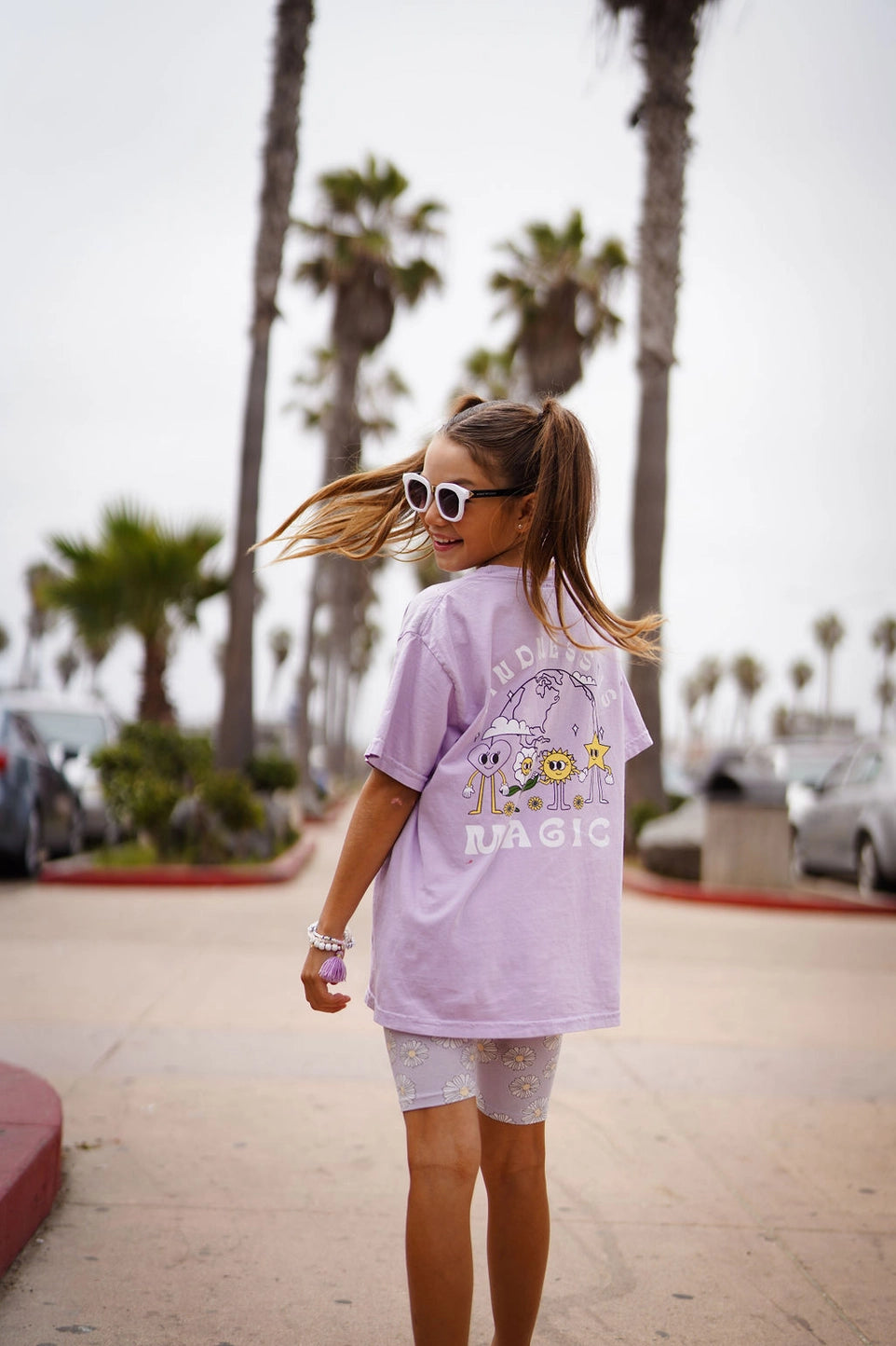 girls kindness tee